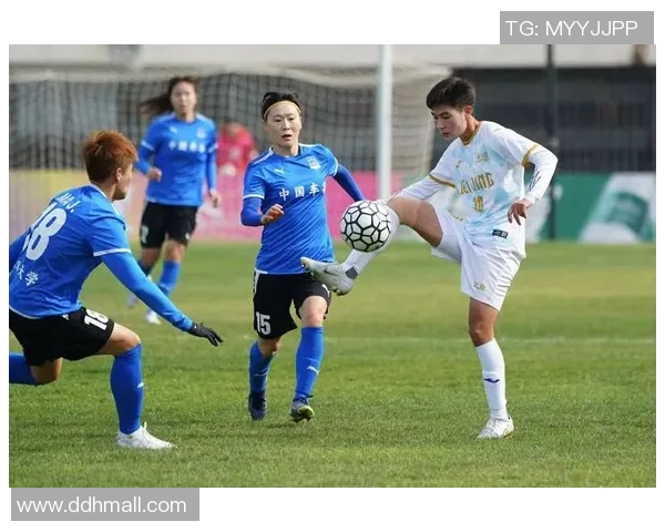 北京足球队实力引发热议球迷观点分歧与未来展望 北京足球队实力引发热议球迷观点分歧与未来展望