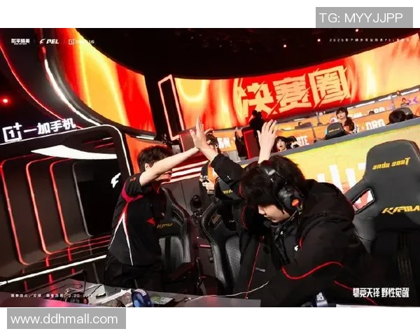 和平精英战术分析:深入解读JDG团队的包夹战术与应对策略 和平精英战术分析:深入解读JDG团队的包夹战术与应对策略