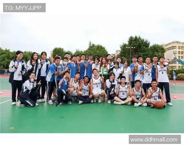 西安篮球队在全国团队协作排行榜中荣登第七名展现出色团队精神与实力 西安篮球队在全国团队协作排行榜中荣登第七名展现出色团队精神与实力