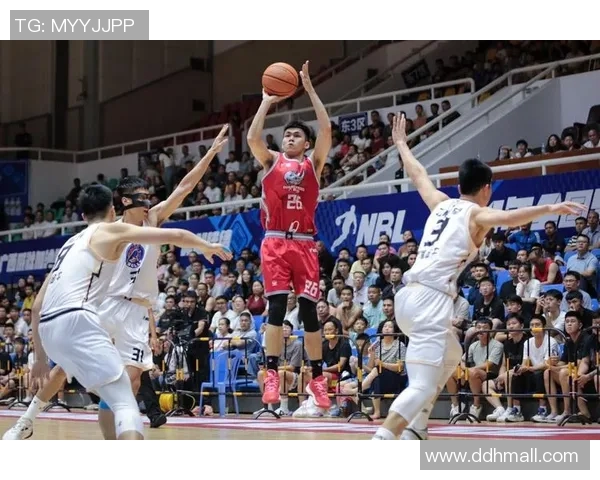 赵泰隆：从篮球新星到职业生涯巅峰的励志故事与奋斗历程