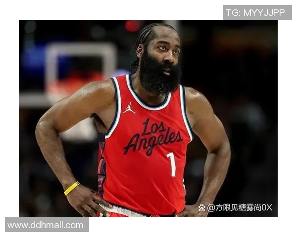 骑士队与老鹰队激战正酣17分11篮板6助攻展现球员风采