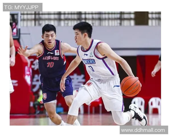 祝铭震的成长之路与未来展望：从青涩少年到篮球新星的蜕变与挑战