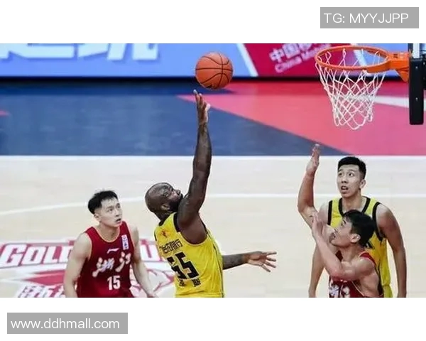 福建与四川的对决前瞻分析两队状态与战术布局的深度剖析