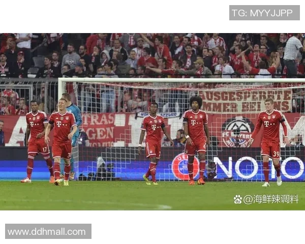 利物浦与阿森纳激战正酣双方争夺英超积分榜关键战役 利物浦与阿森纳激战正酣双方争夺英超积分榜关键战役