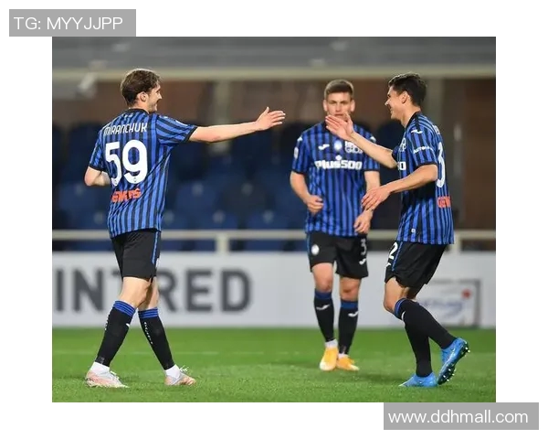 都灵与科森扎历史交锋回顾及球队发展历程探讨